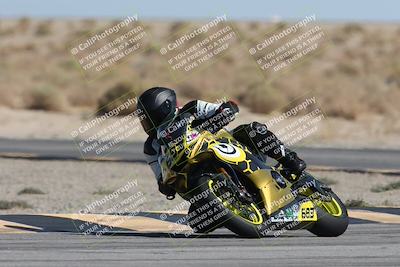 media/Oct-04-2025-CVMA (Sat) [[408bcdd6e4]]/Race 10-Amateur Supersport Middleweight/